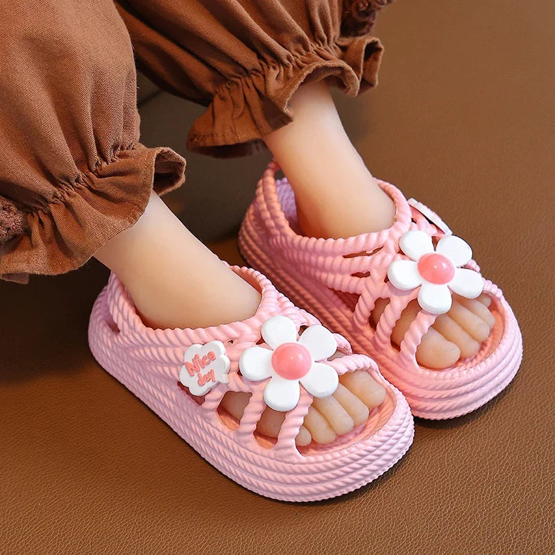 New Children's Slippers Summer Girls and Boys Bathroom Home Anti slip Beach Shoes Soft Soled Baby Sandals